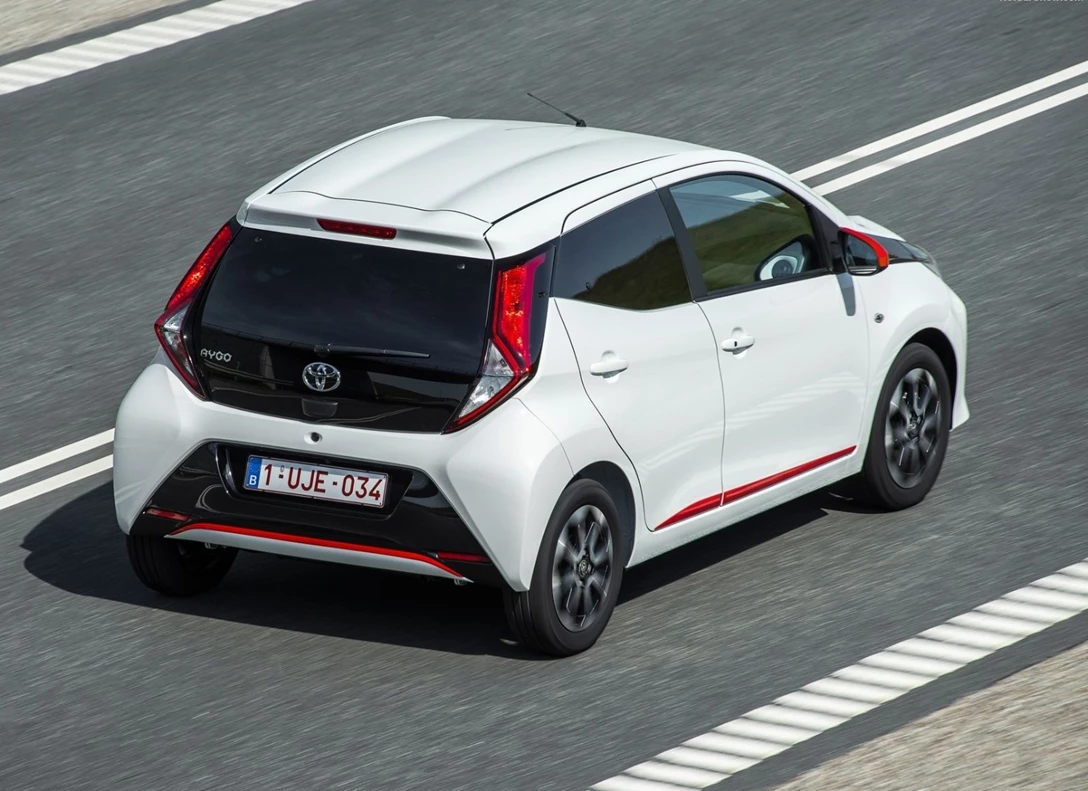 1648169-Toyota-Aygo-2020-03.jpg