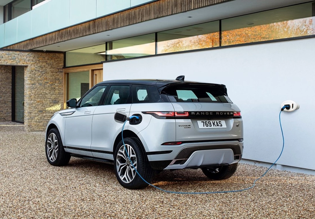 1637392-Range Rover-Evoque- PHEV-02.jpg