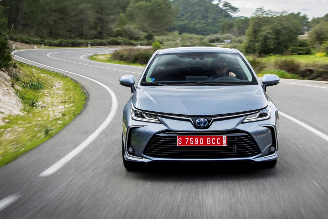 1612527-טויוטה קורולה - מבחן דרכים (השקה) (1).jpg