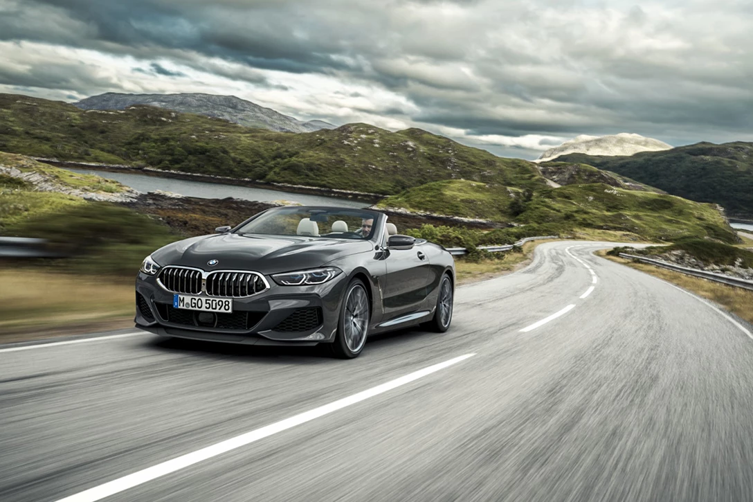 1616463-P90327623_highRes_the-new-bmw-8-series.jpg