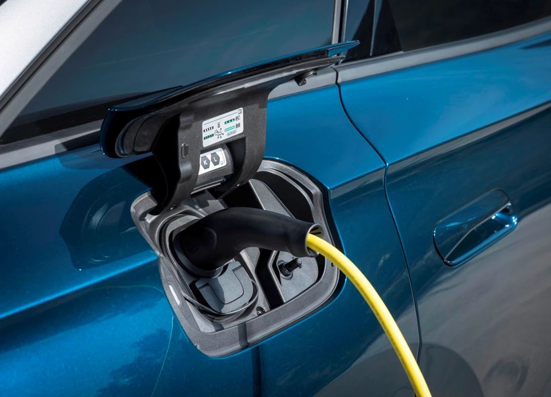 1704004-Volkswagen ID.7-2024-14.jpg