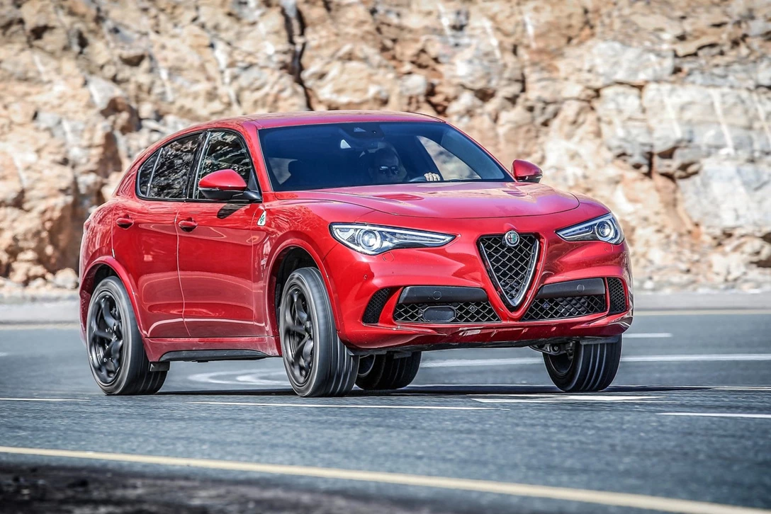 1606806-אלפא רומיאו סטלביו מבחן השקה (3).jpg