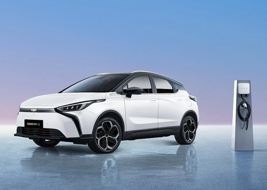 1683801-Geely-Geometry-C-2023-04.jpg