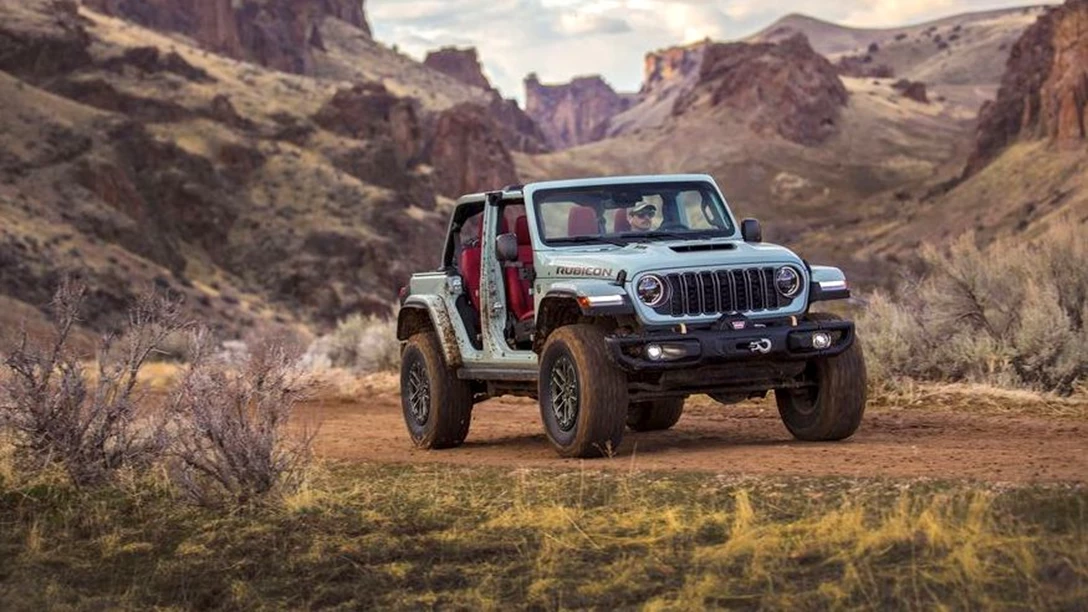1680860-2024-jeep-wrangler-rubicon-exterior-104-642c2c94d3353.jpg