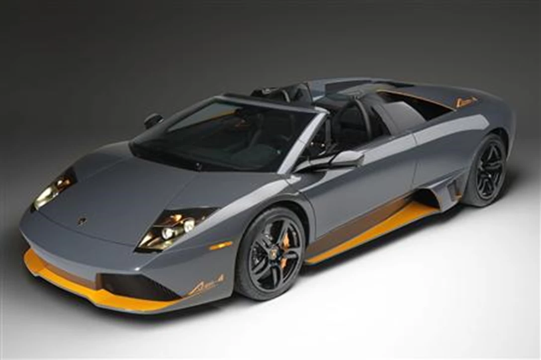 Lp650 Red מורצ'ילגו LP650-4: רודסטר במהדורה מוגבלת