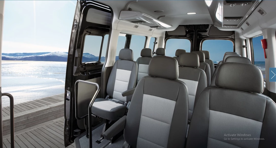 1601825-Hyundai H350 5.jpg