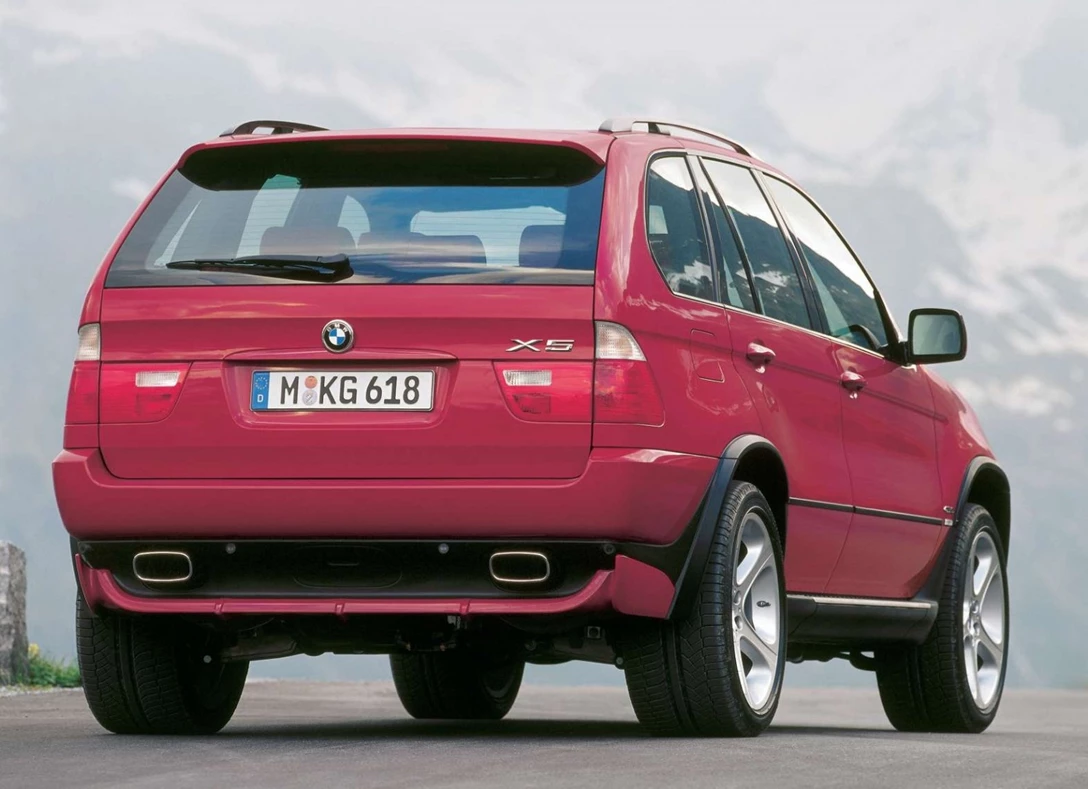1604478-BMW-X5_4.6is-2000-2005-3.jpg
