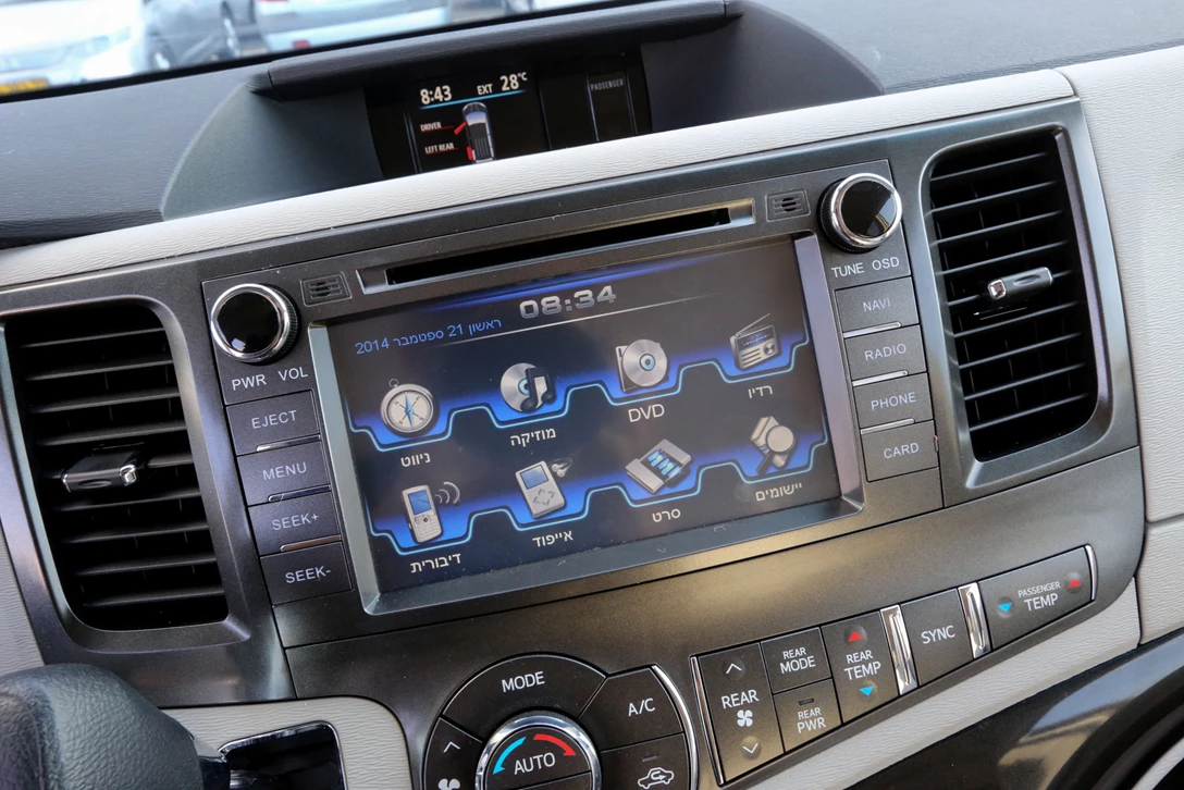 טויוטה סיינה 2014 (צילום: רונן טופלברג)