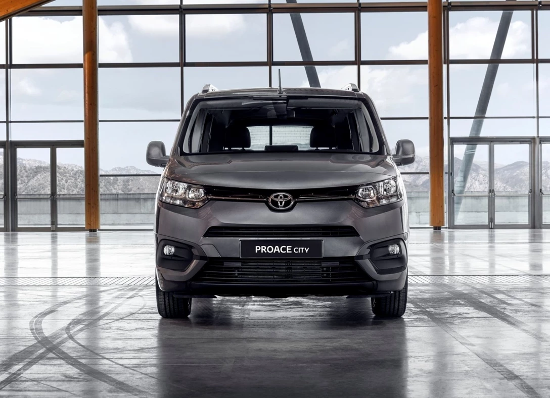 1660771-Toyota-ProAce_City_Verso-2021-05.jpg