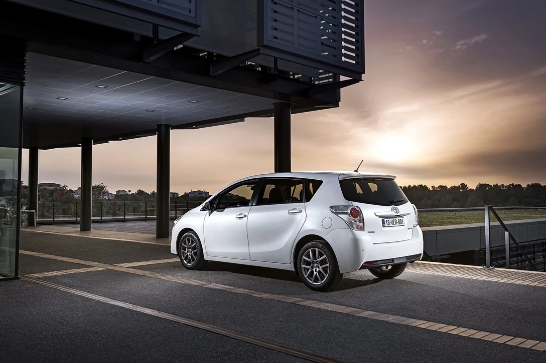 טויוטה ורסו