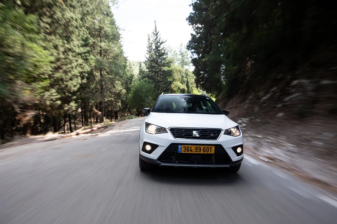 1614685-קיה סטוניק מול סיאט ארונה מבחן דרכים (6).jpg