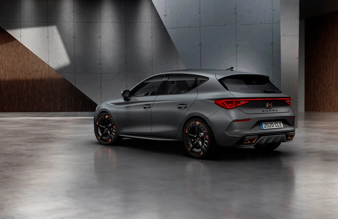 1630545-CUPRA_5D_PHEV_05_HQ.jpg