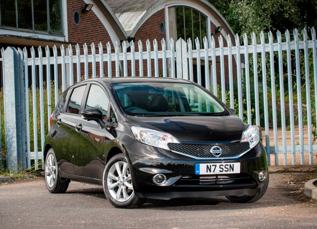 1689578-Nissan-Note-2016-05.jpg