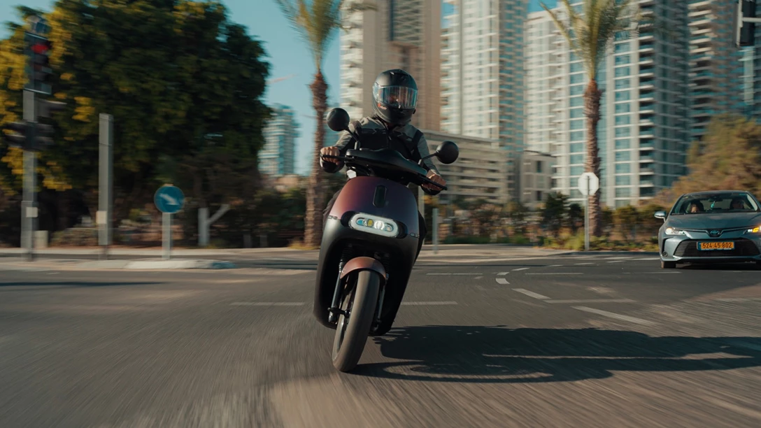 1669402-gogoro 2022.00_49_50_22.Still041 copy.jpg