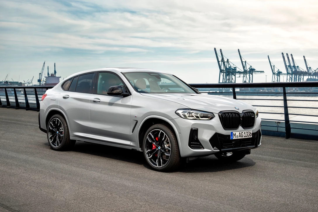 1652485-P90424727_highRes_the-new-bmw-x4-m40i-.jpg