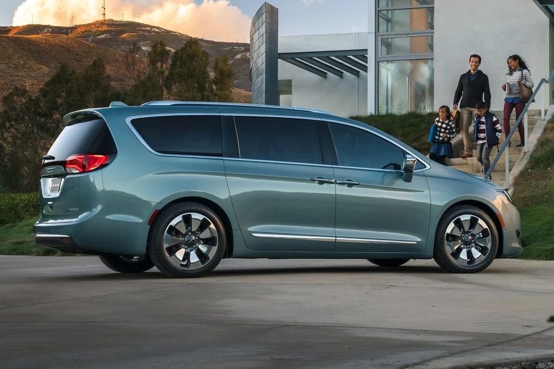 1600745-קרייזלר פאסיפיקה (6).jpg