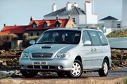 1606983-Kia-Carnival-1999-2006-03.jpg