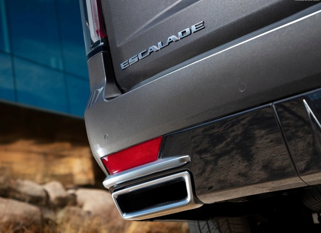 1667622-Cadillac-Escalade-2022-10.jpg