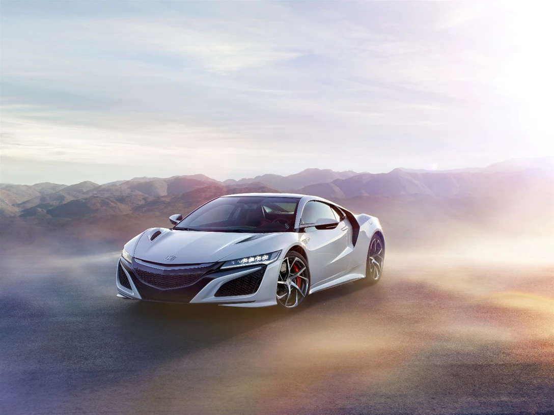 1595776-74911_HONDA_NSX_CASINO_WHITE.jpg