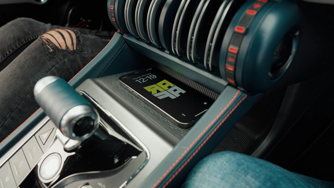 1672508-BYD ATTO 3.01_11_06_02.Still101 copy.jpg