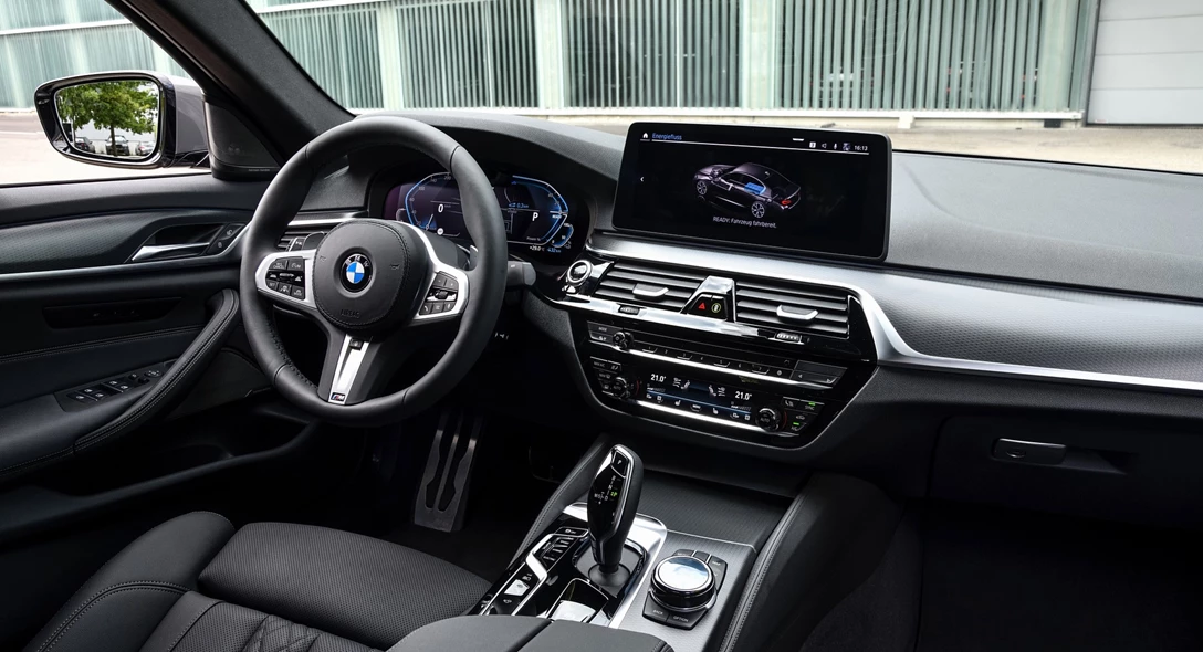 1655192-2021_bmw_545e_70_1920x1080.jpg
