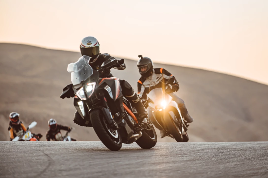 1634706-by benny doutsh (498).jpg