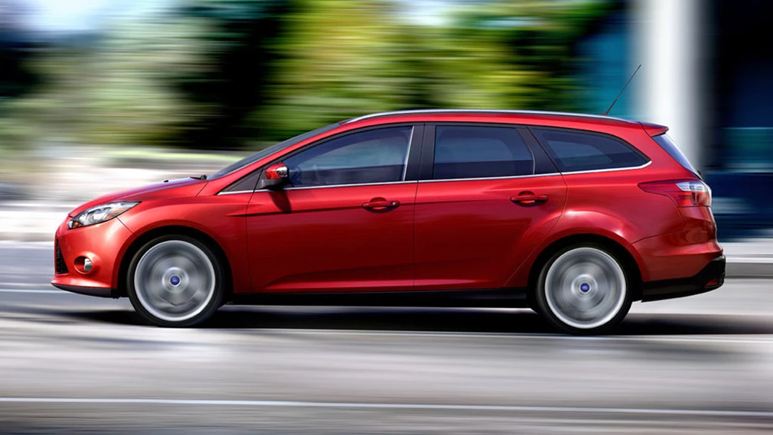 1679487-Ford-Focus_Estate-2011-1280-07.jpg