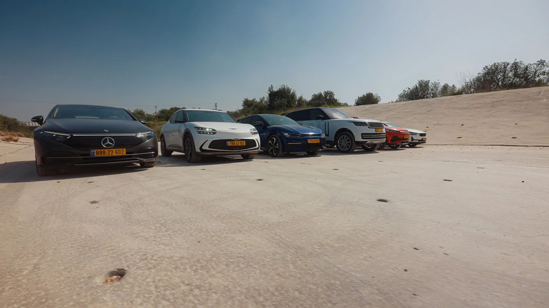 1679027-אוטו השנה 2023.01_07_25_09.Still067 copy.jpg