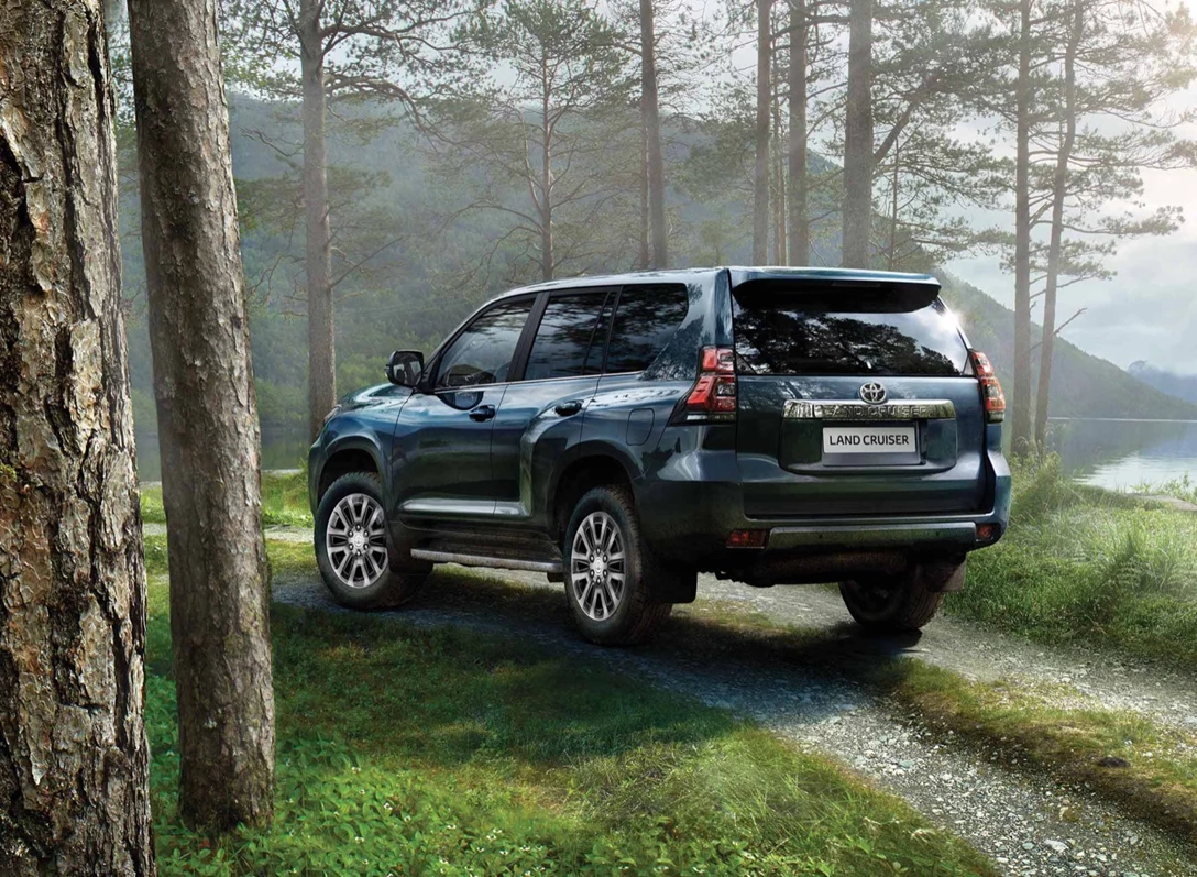 1636473-Land Cruiser 2020 view.jpg