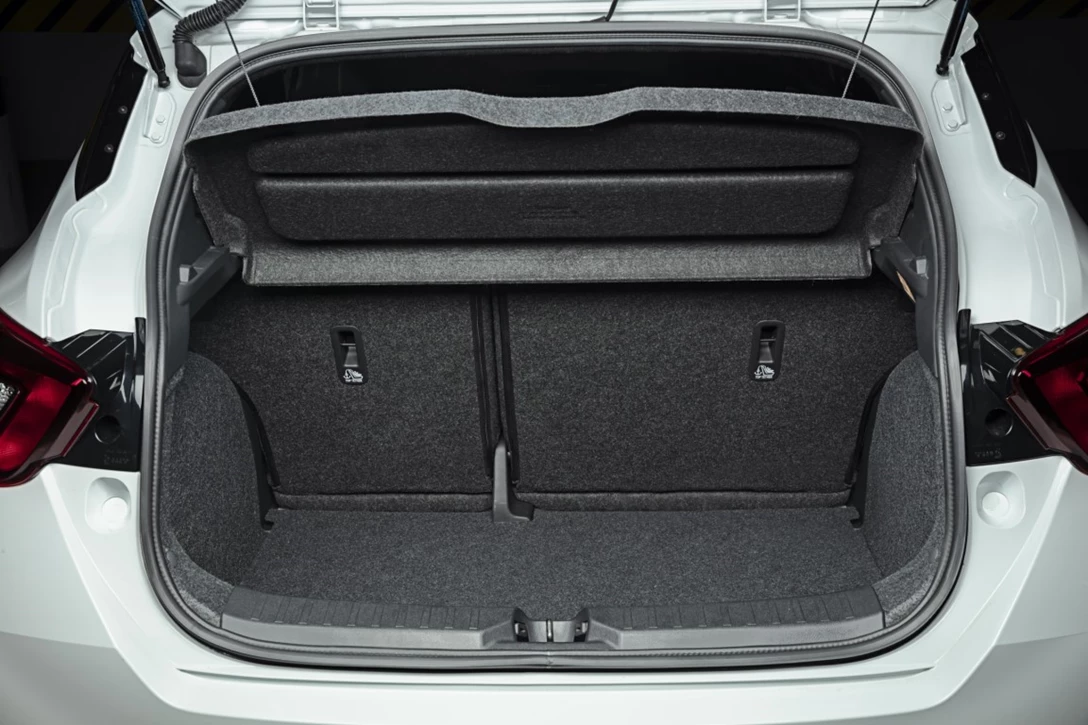 1610835-More Micra Live Event - White Micra N-Sport - Interior Details - Bunker.jpg