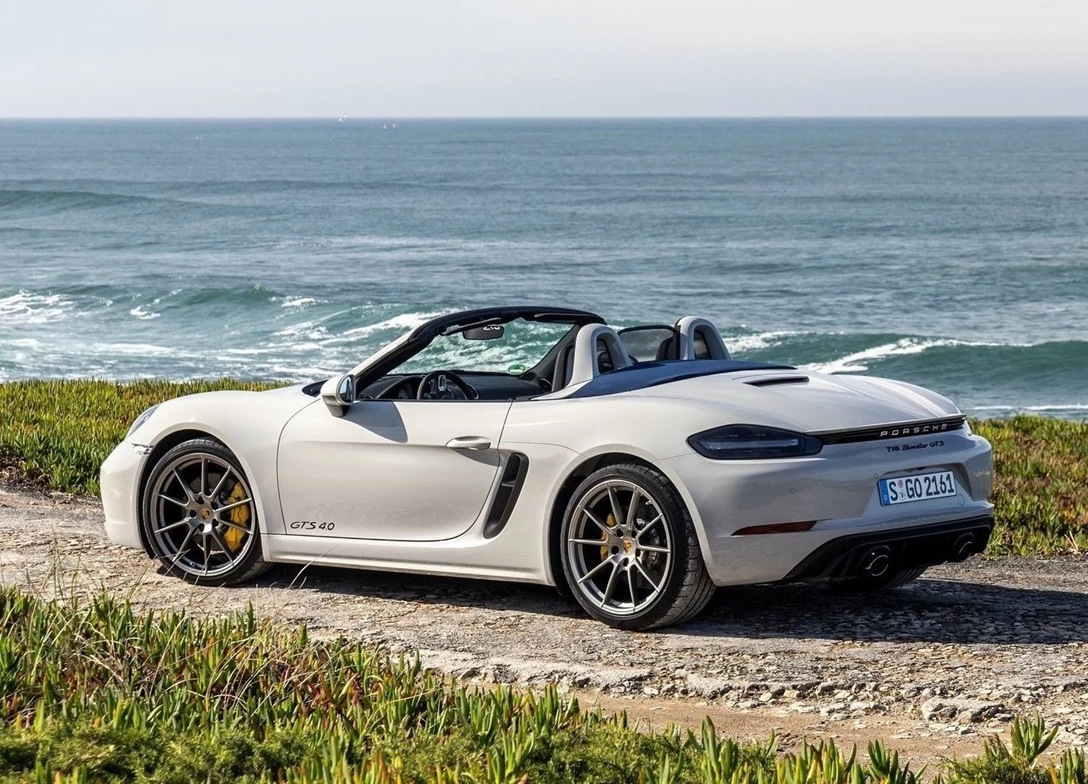 1679682-Porsche-718-Boxster-2023-03.jpg