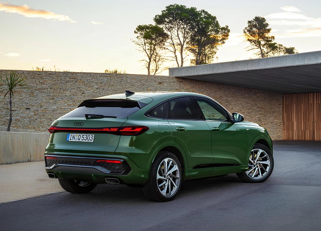 Audi-Q5-2025-03.jpg
