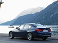 1585746-BMW-3-Series 2.jpg