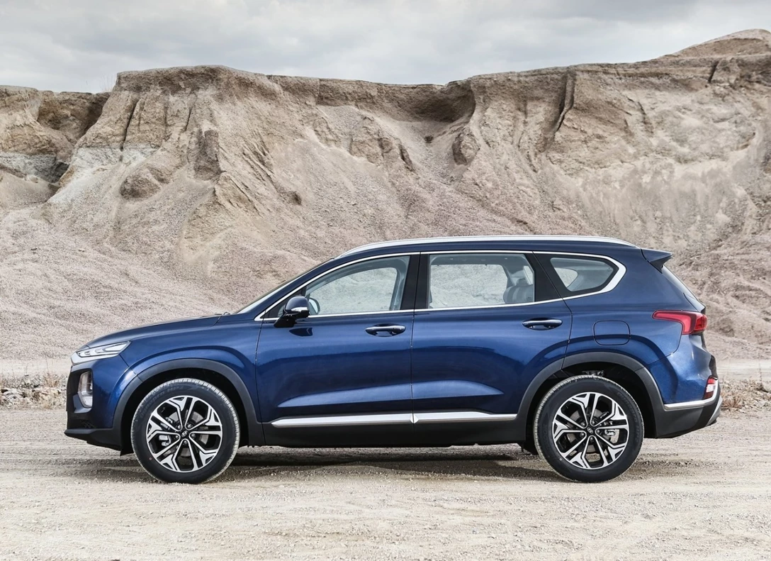 1642833-Hyundai-Santa_Fe-2019-04.jpg