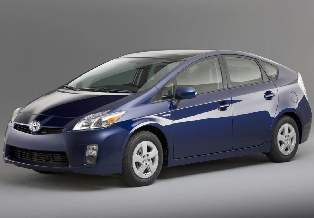 1598320-Toyota-Prius-2010-1600-0f.jpg
