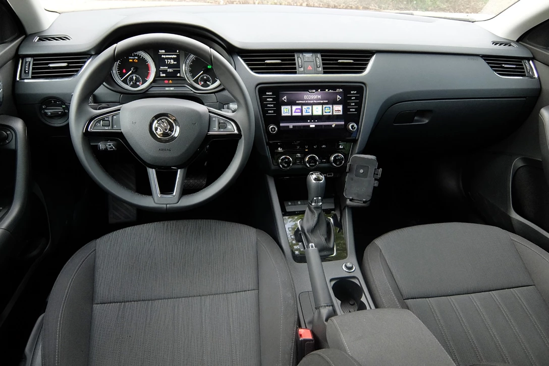 1609188-8-סקודה אוקטביה 2 ליטר מבחן דרכים (8).JPG