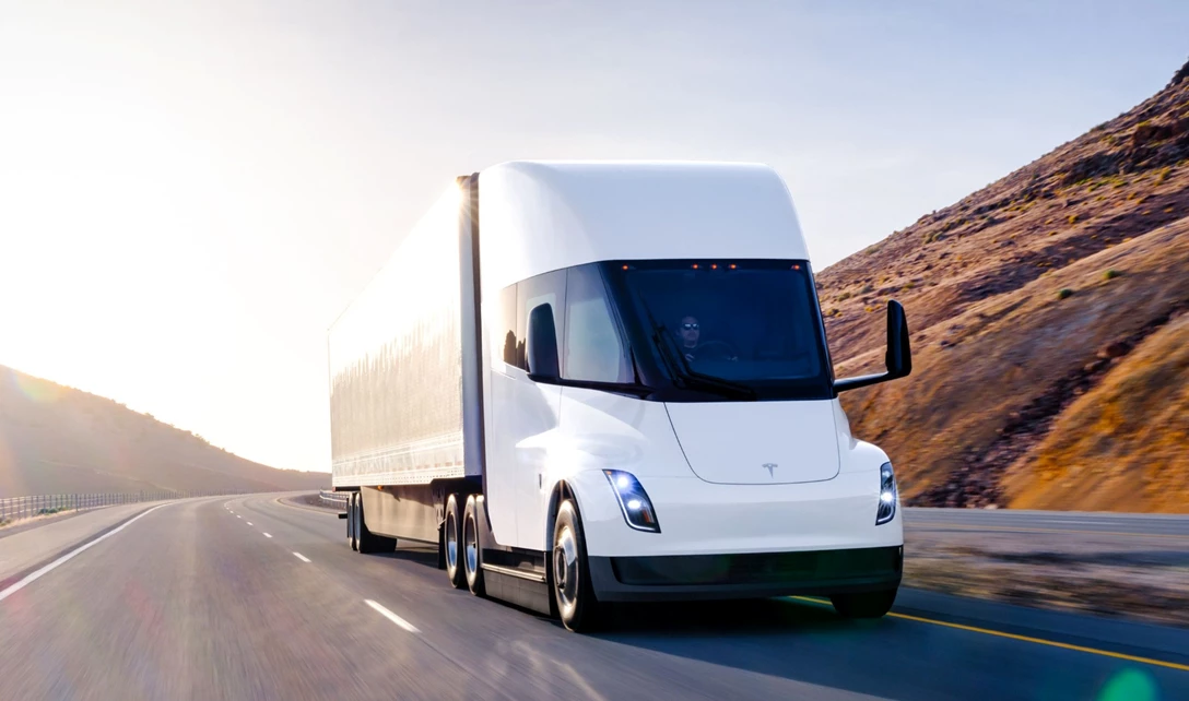 1672523-tesla-semi-horsepower.jpg
