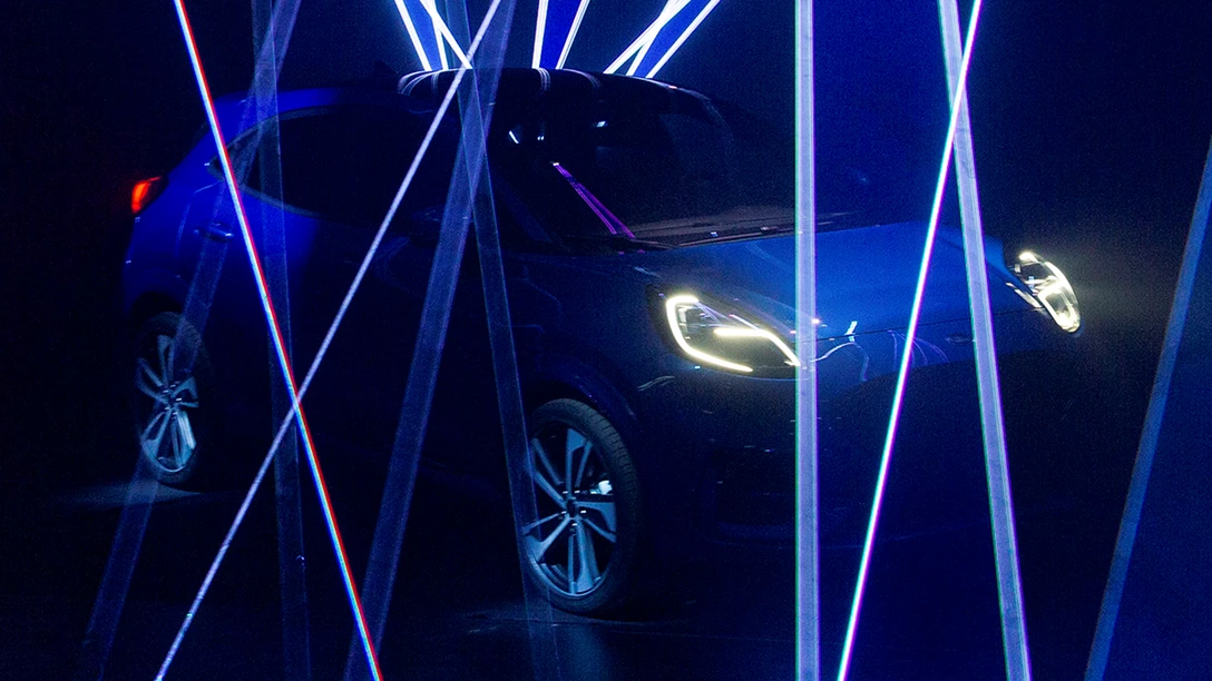 1614609-BX726Tease_LANDSCAPE_LARGE copy2.JPG