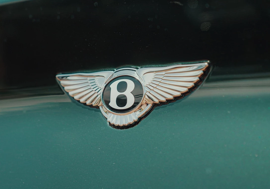 1679578-Bentley-Bentayga-2023-13ER.jpg