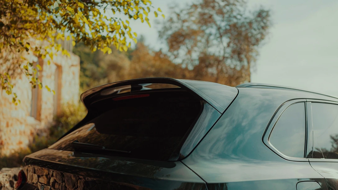 1661405-Bentley Bentayga S 2022.00_38_43_10.Still089 copy.jpg