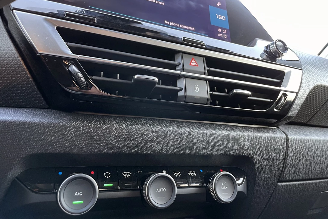 1651703-15-C4 - 47.jpg