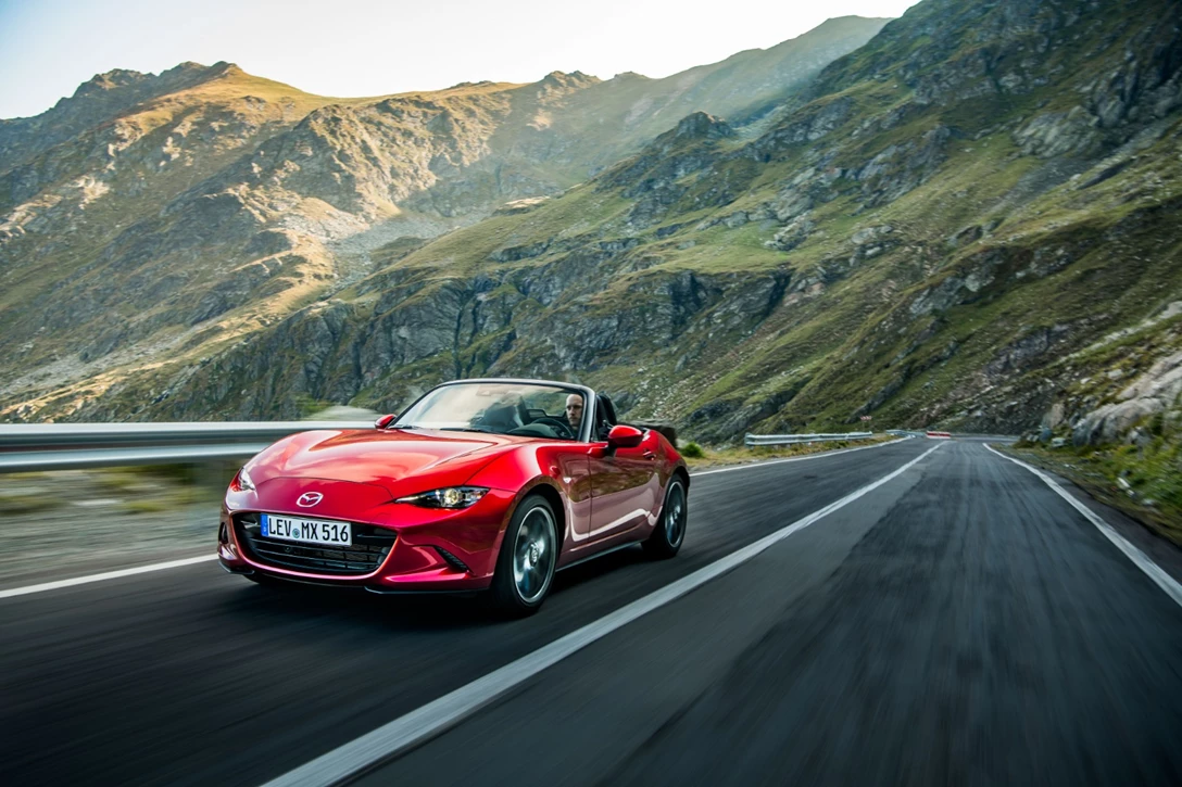 1614318-2019MX-5_SoulRedCrystal-4_hires.jpg
