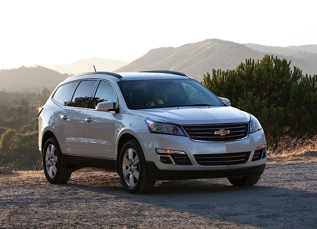 1647440-Chevrolet-Traverse-2016-03.jpg