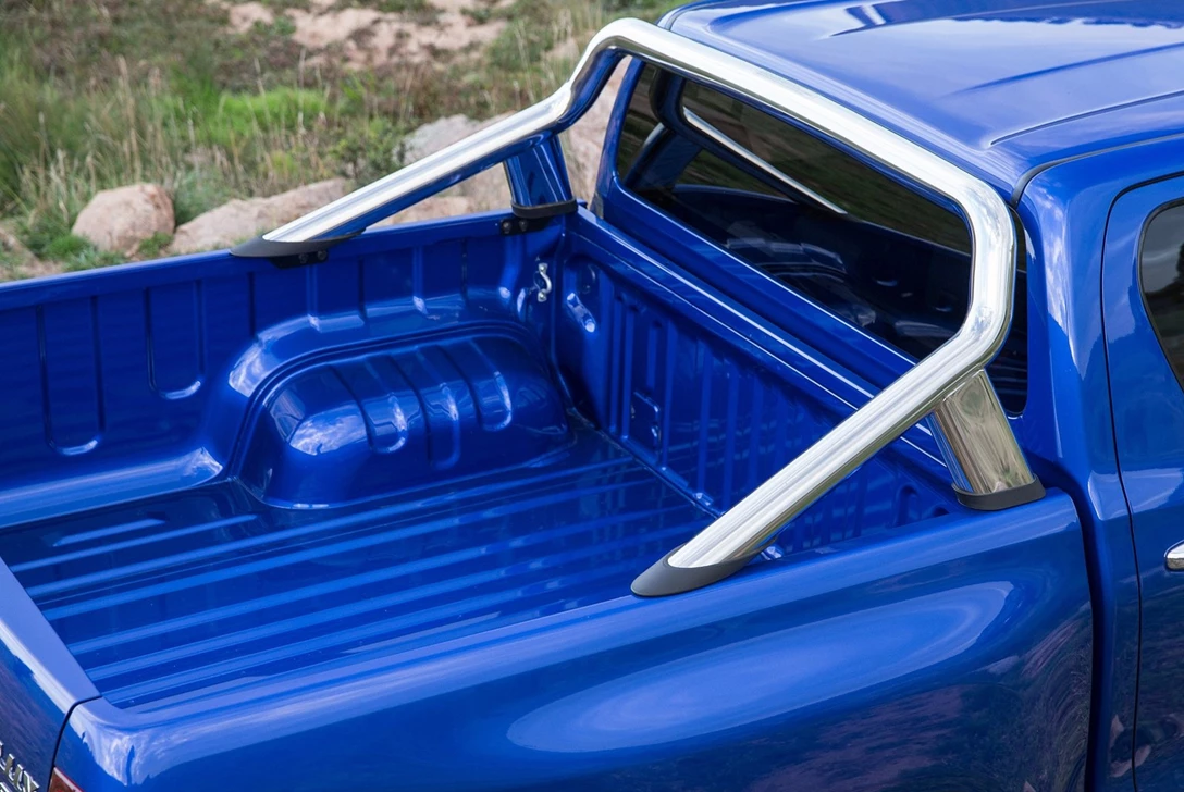 טויוטה היילקס 2016