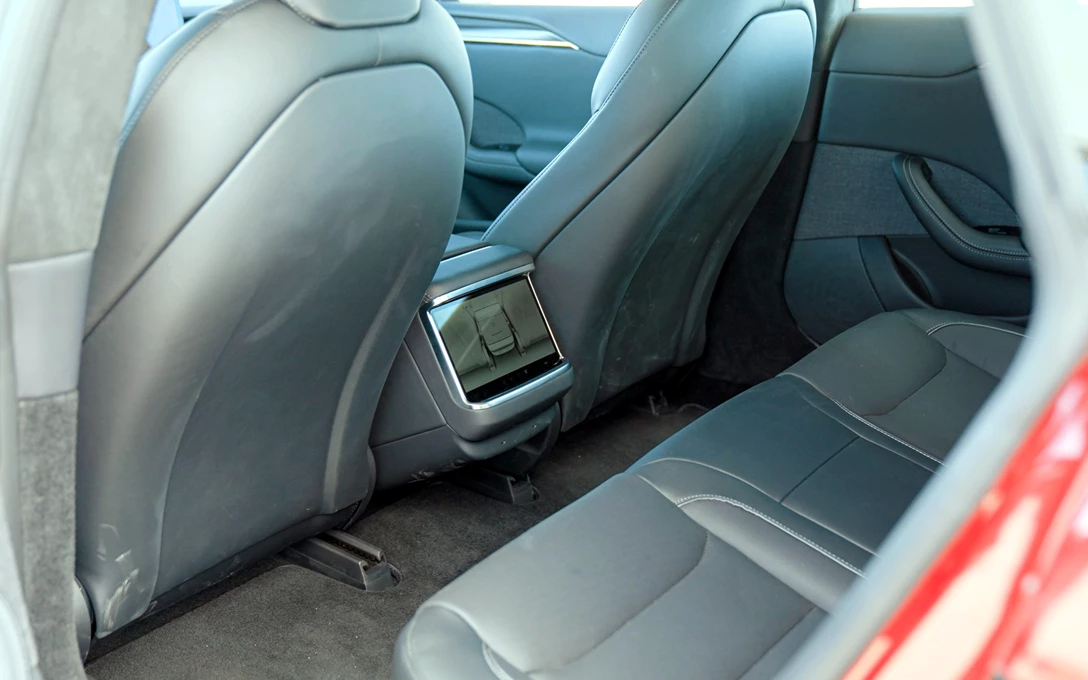 1678317-442_2590.00_18_04_18.Still038 copy.jpg