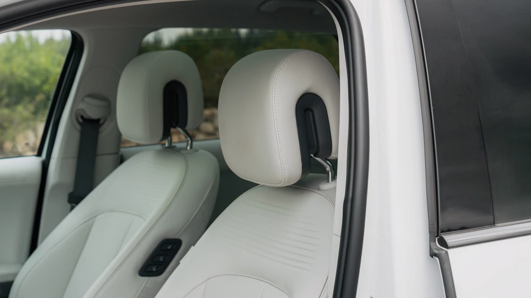 1681724-Hyundai IONIQ 5 vs Skoda Enyaq vs KIA EV6 vs TOYOTA BZ4X - 2023.00_48_19_04.Still146 copy.jpg