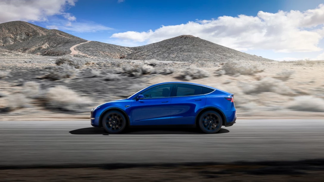 1613989-Model Y Side Blue.jpg