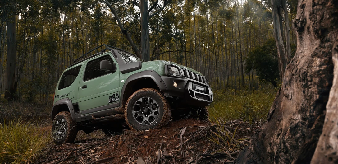 1664930-Suzuki-Jimny-11.jpg