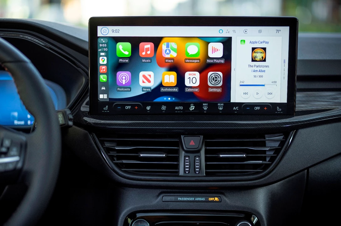 1670122-2023 Ford Escape ST-Line Elite_Rapid Red_11.jpg