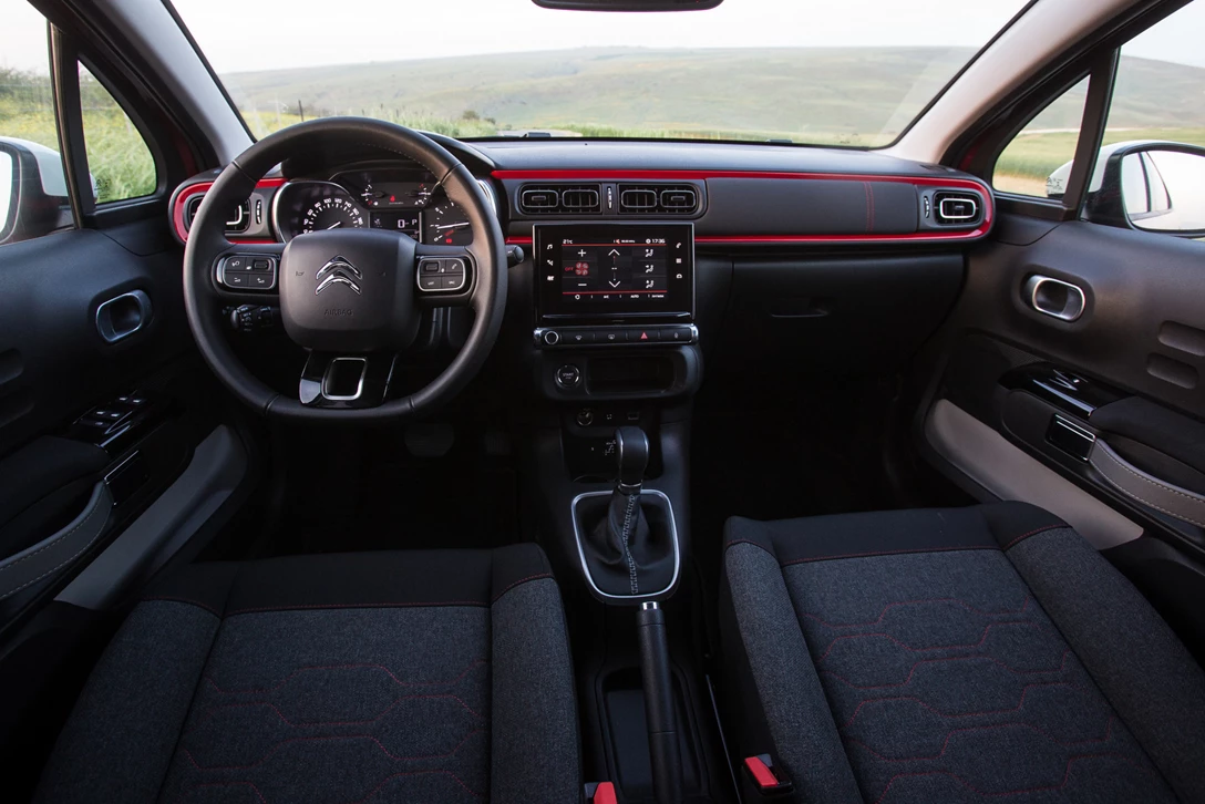 1591151-סיטרואן C3 – הסופרמיני הנבחרת של מגזין אוטו ל-2018 (2).jpg